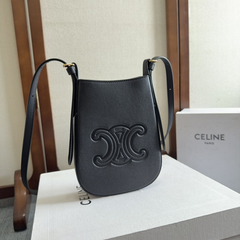 Ce**e shoulder bags